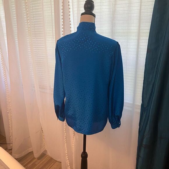 Louis Feraud blouse, size 8 - Picture 6 of 7